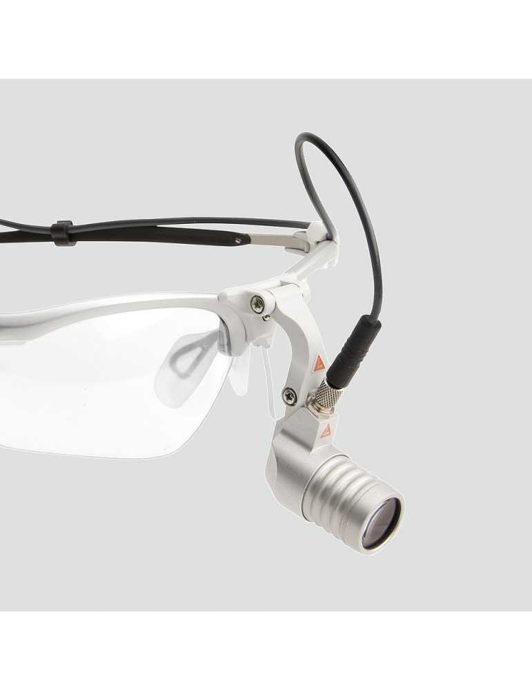 Lampada frontale Heine Microlight 2 montaggio su occhialiLampade Frontali HEINE J-008.31.276
