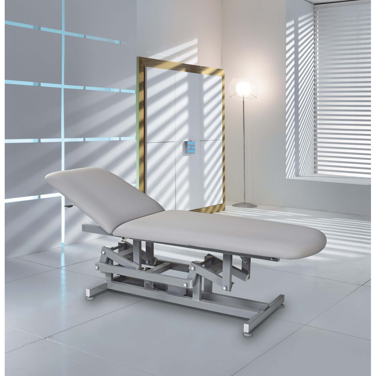Somed - Cama médica elétrica para diagnóstico, fisioterapia e reabilitação. Tabelas de diagnóstico e fisioterapia LEMI Lemi 1142