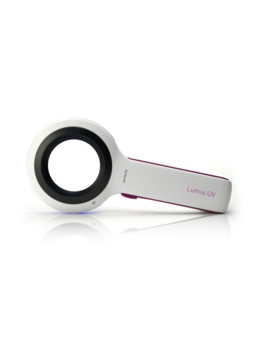 Lumio UV Wood examination...